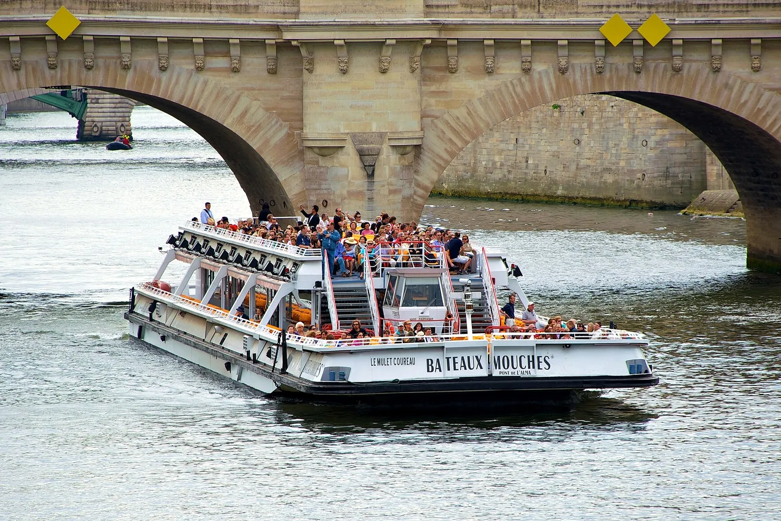 Bateaux Mouches: A step-by-step guide to booking your cruise