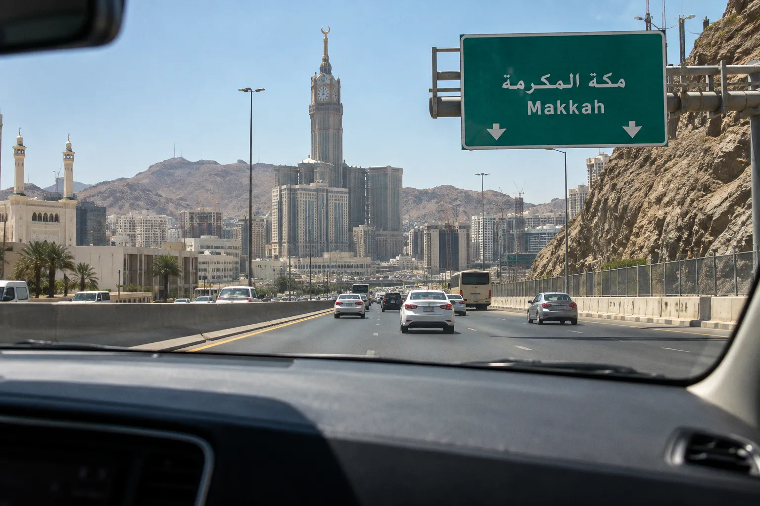Car Rental in Mecca (Saudi Arabia): Practical Guide & Local Rules
